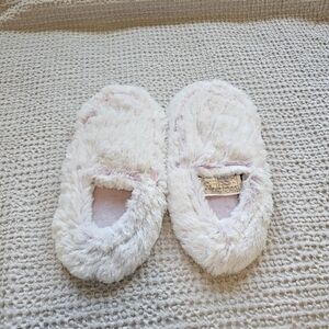 Cozy White Women's Slippers